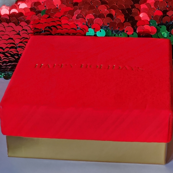 CHRISTMAS PIN BROOCH TEDDY BEAR HAPPY HOLIDAYS Red Green Enamel Crystals Gold 🧸 - Picture 4 of 11